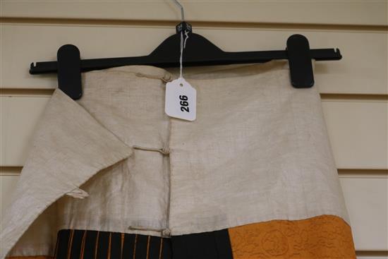 A Chinese embroidered silk pleated skirt, late Qing